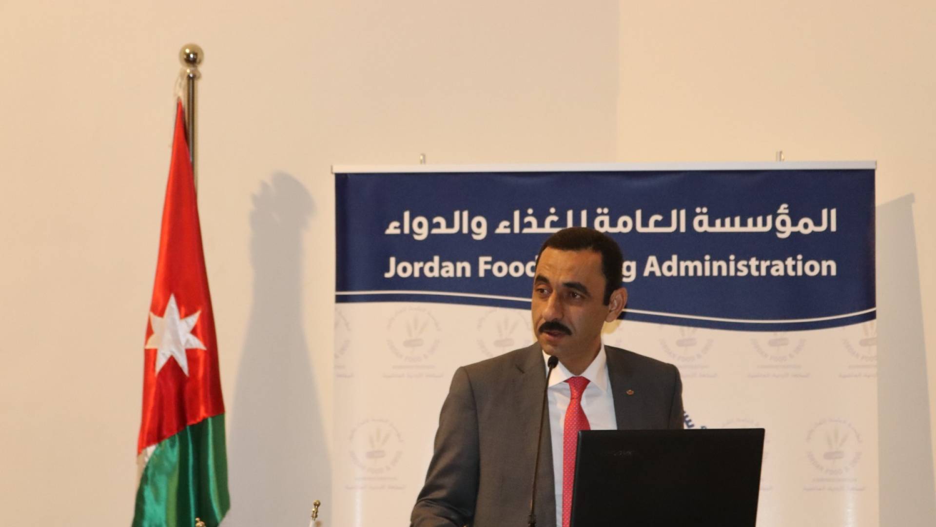 مدير عام المؤسسة العامة للغذاء والدواء نزار مهيدات