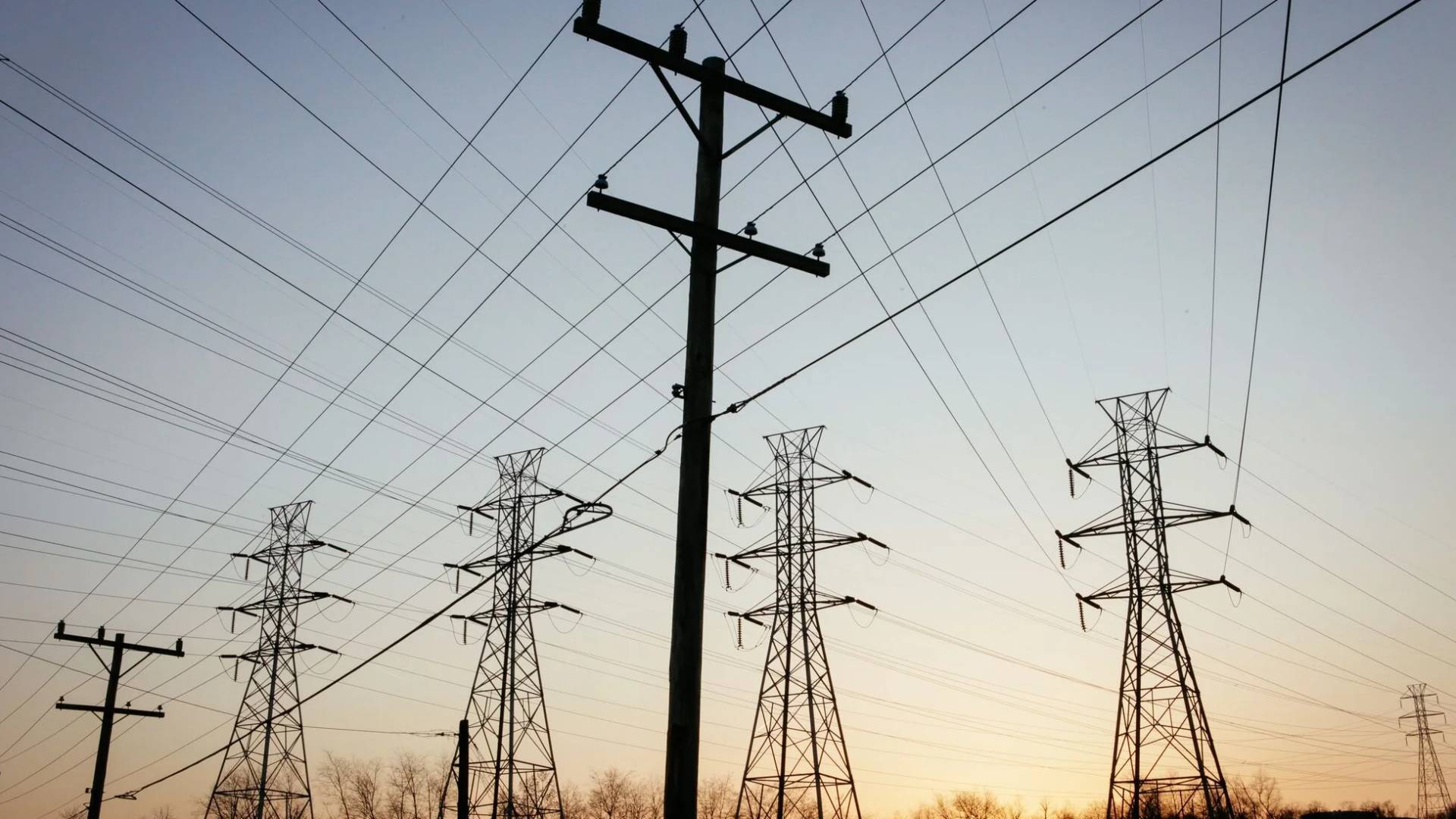 خطوط كهربائية