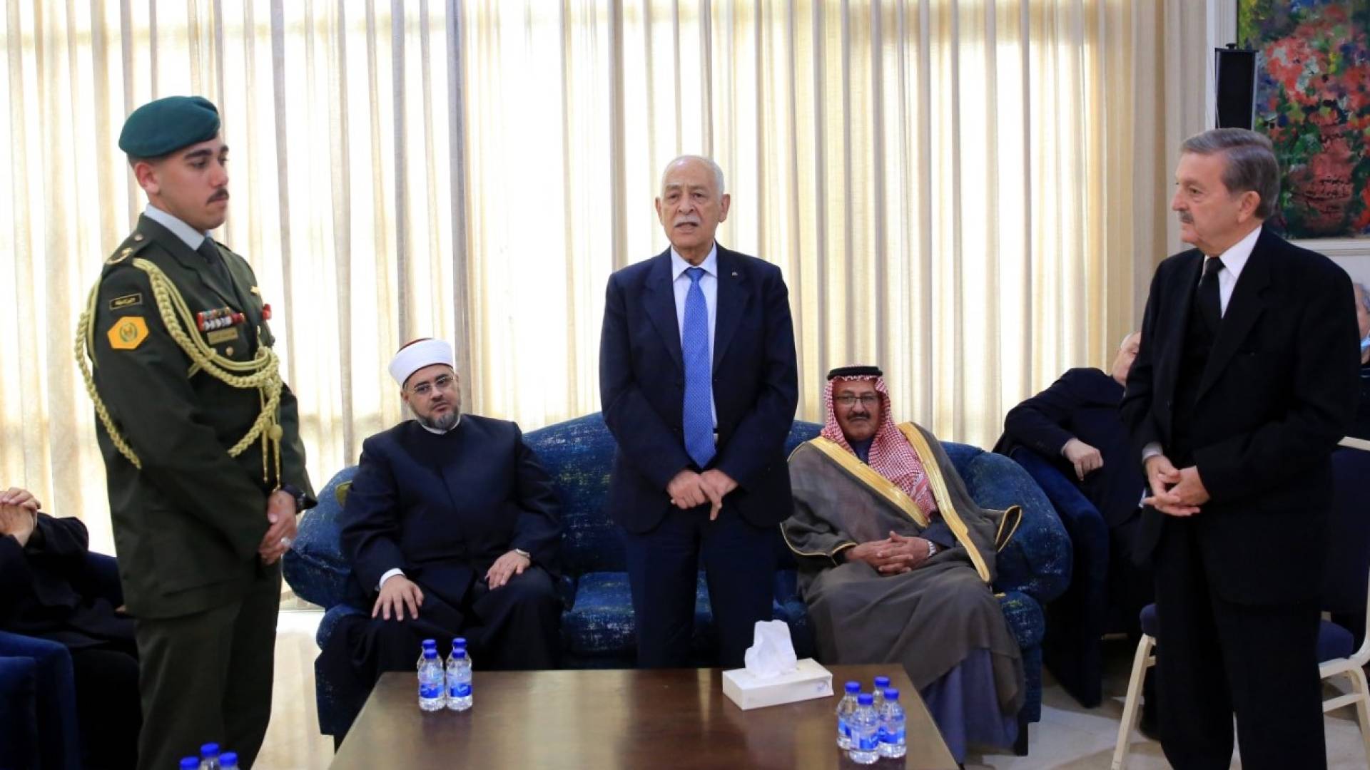 رئيس الديوان الملكي الهاشمي يوسف العيسوي