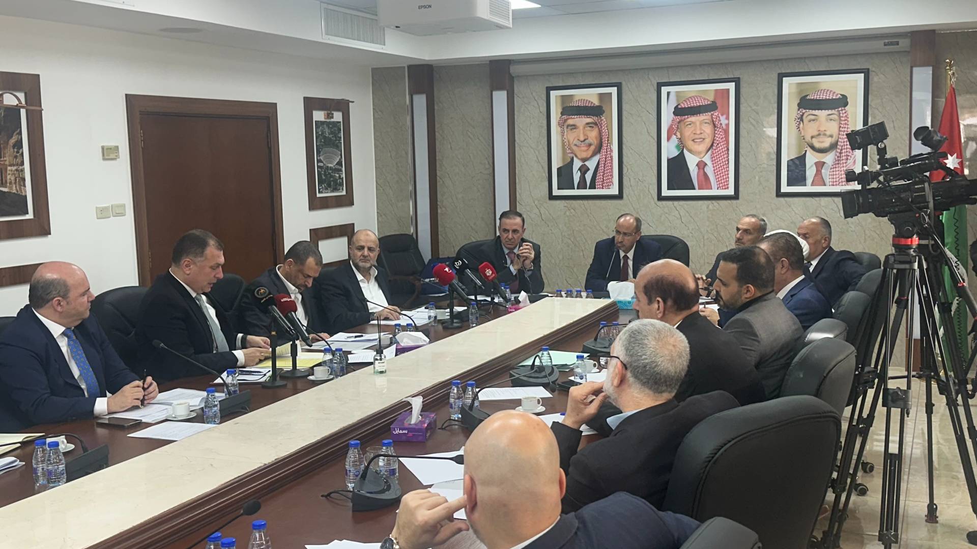 إجتماع لجان