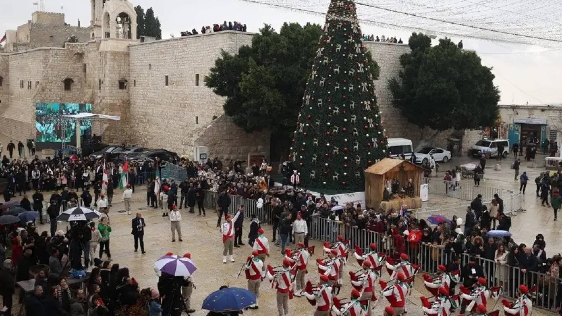 زينة عيد الميلاد في القدس