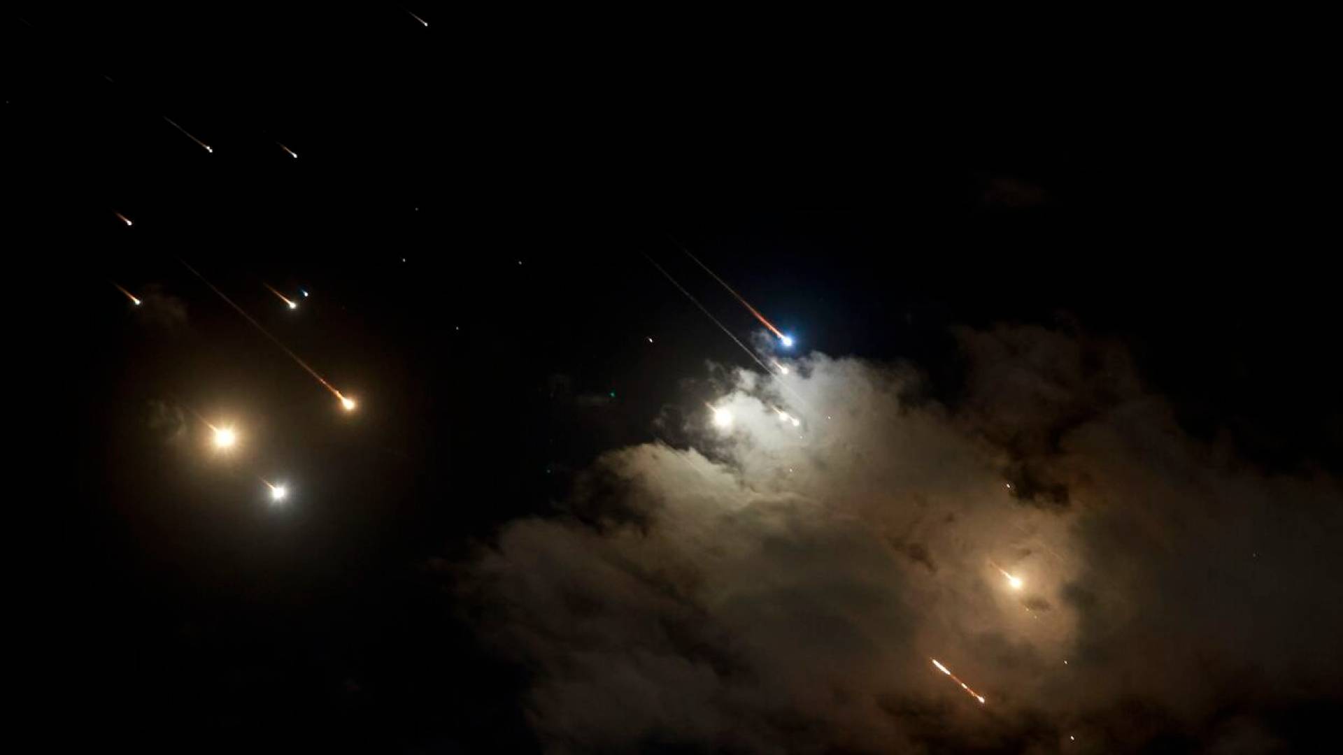 مشاهد من قصف ايران لكيان الاحتلال