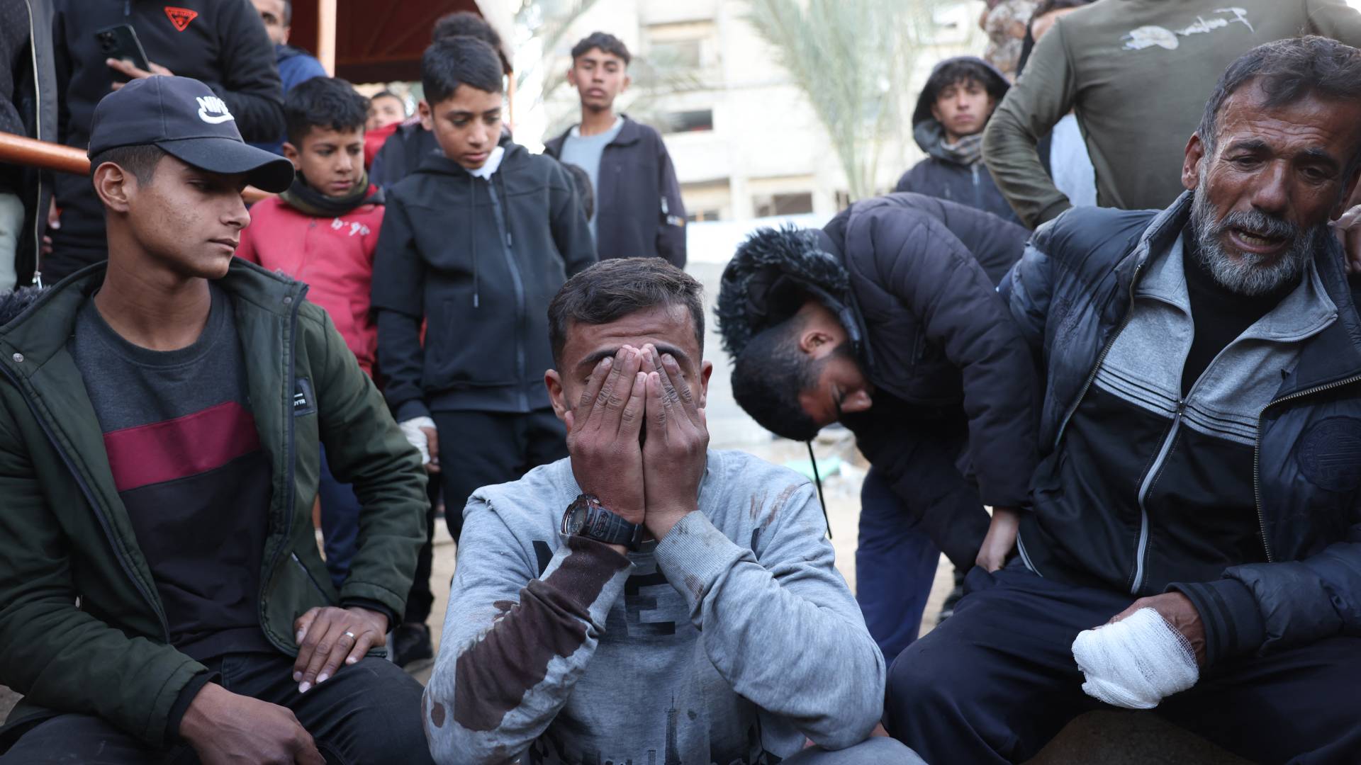 حزن في غزة على الشهداء