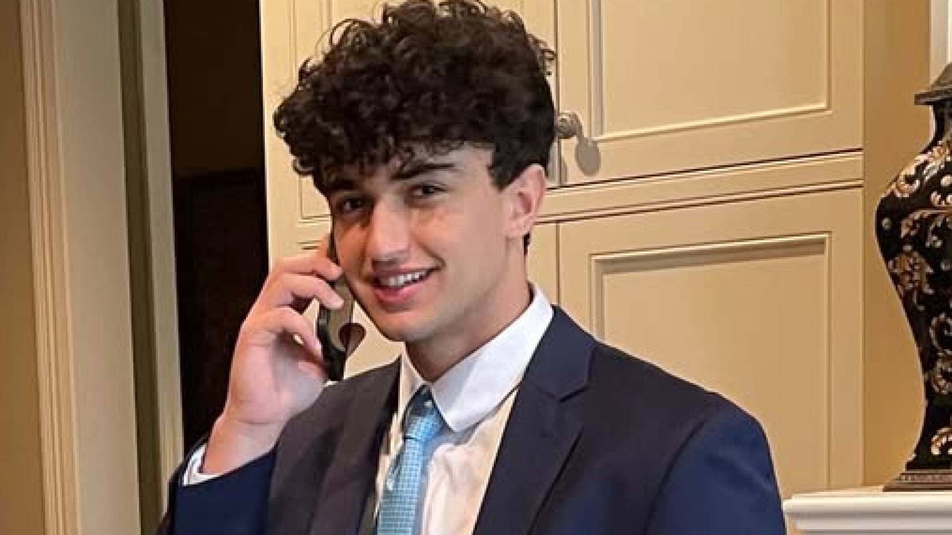 الطالب الفلسطيني الراحل كريم بداوي