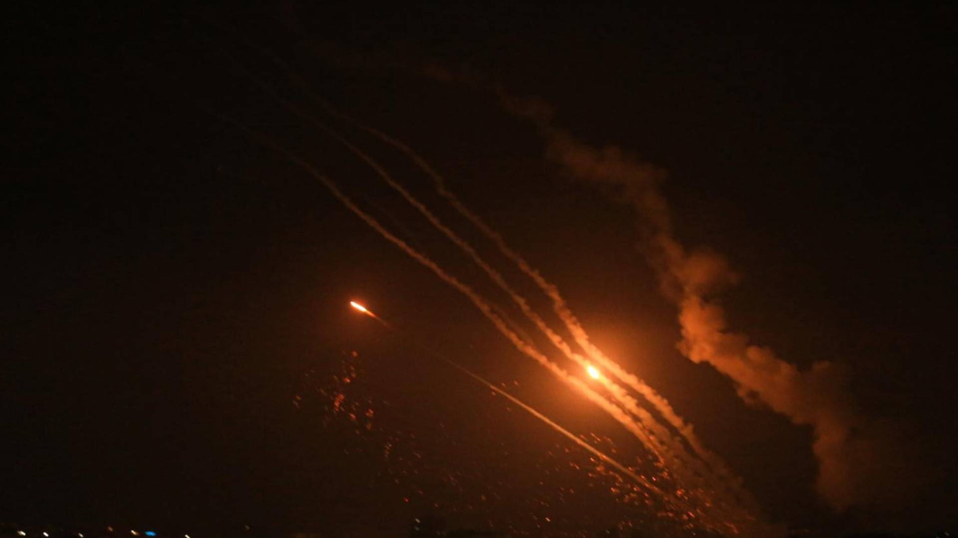 رشقات صاروخية