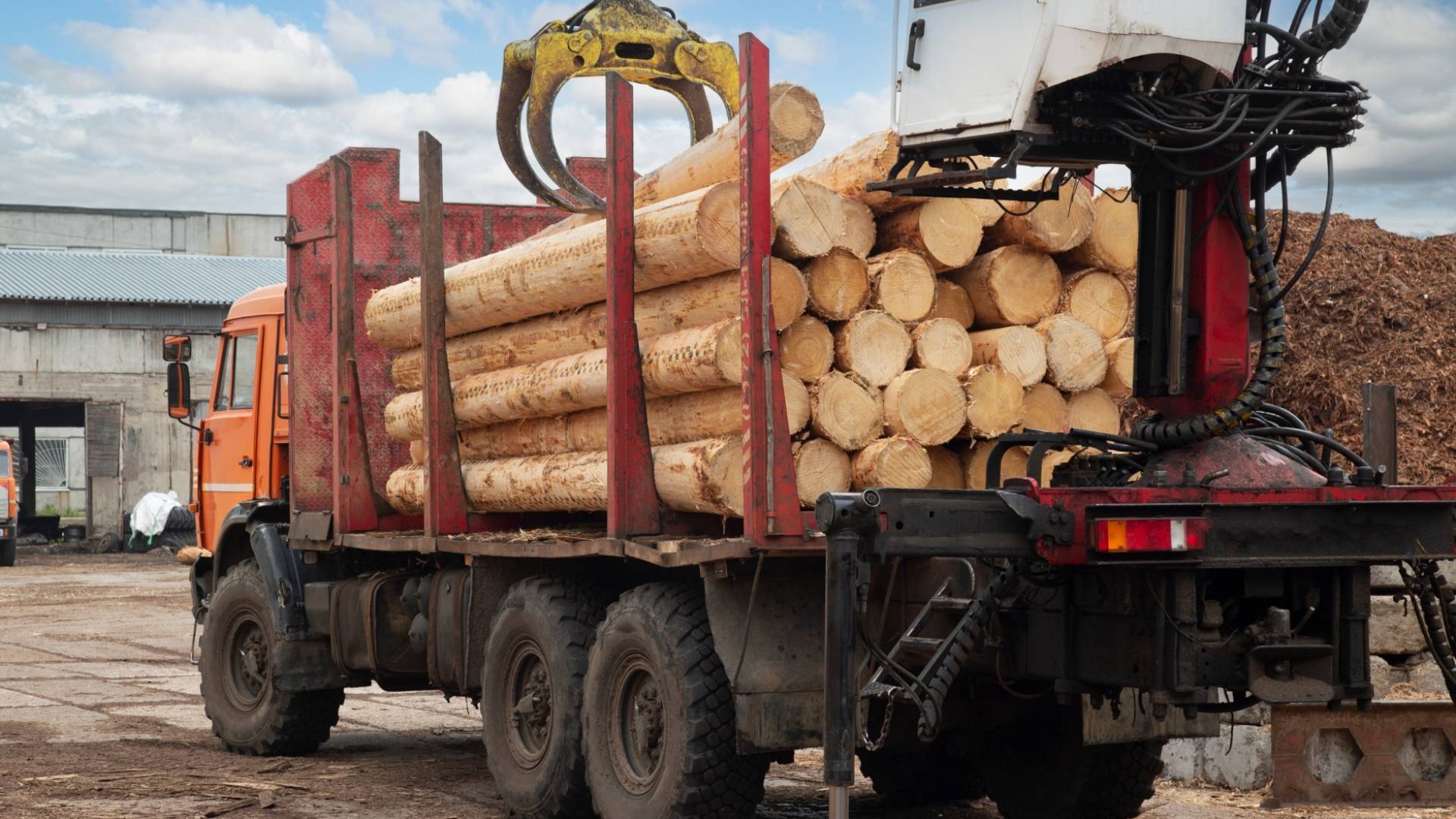 حمولة مركبة - تعبيرية