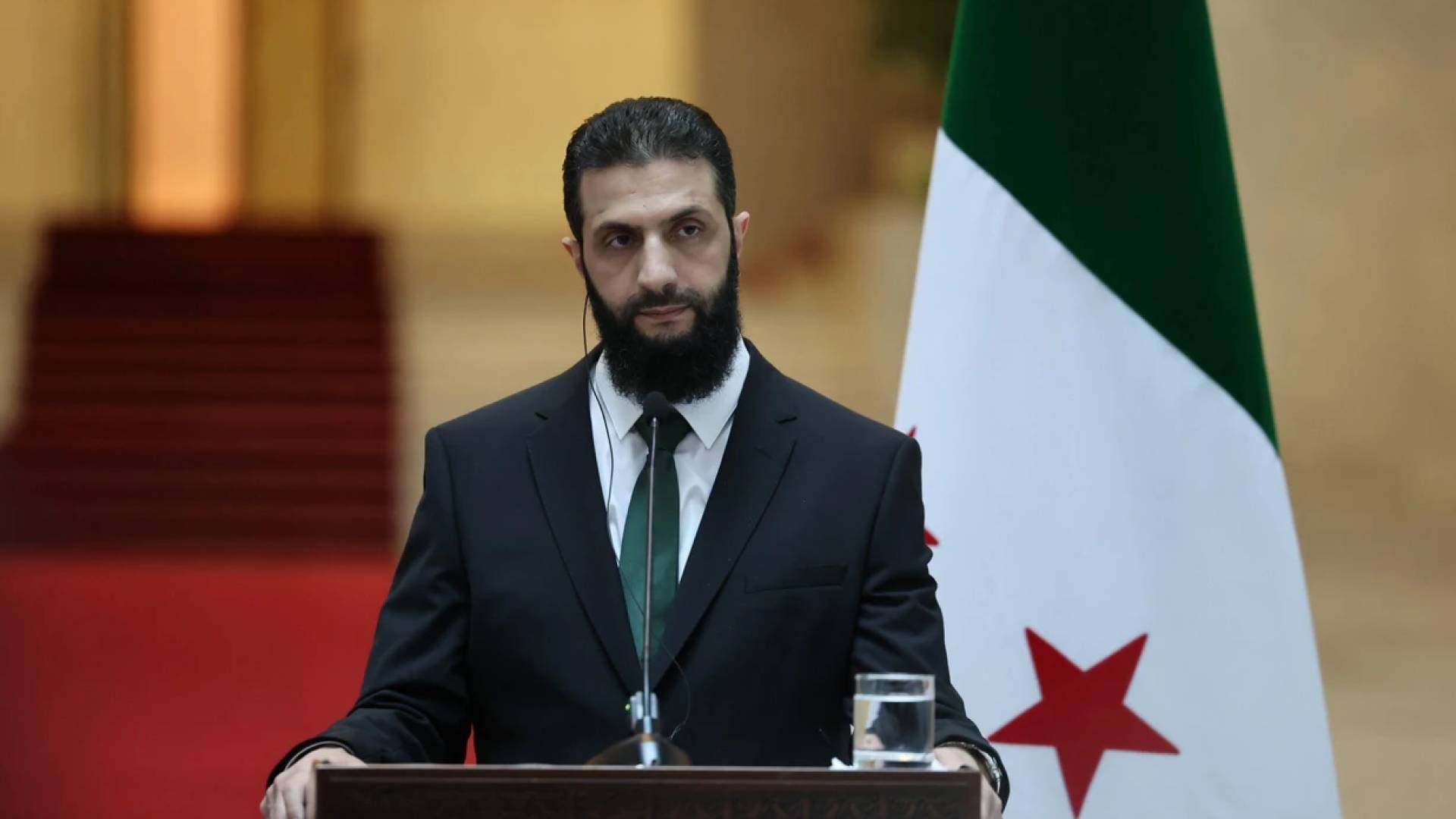 قائد الإدارة الجديدة في سوريا أحمد الشرع