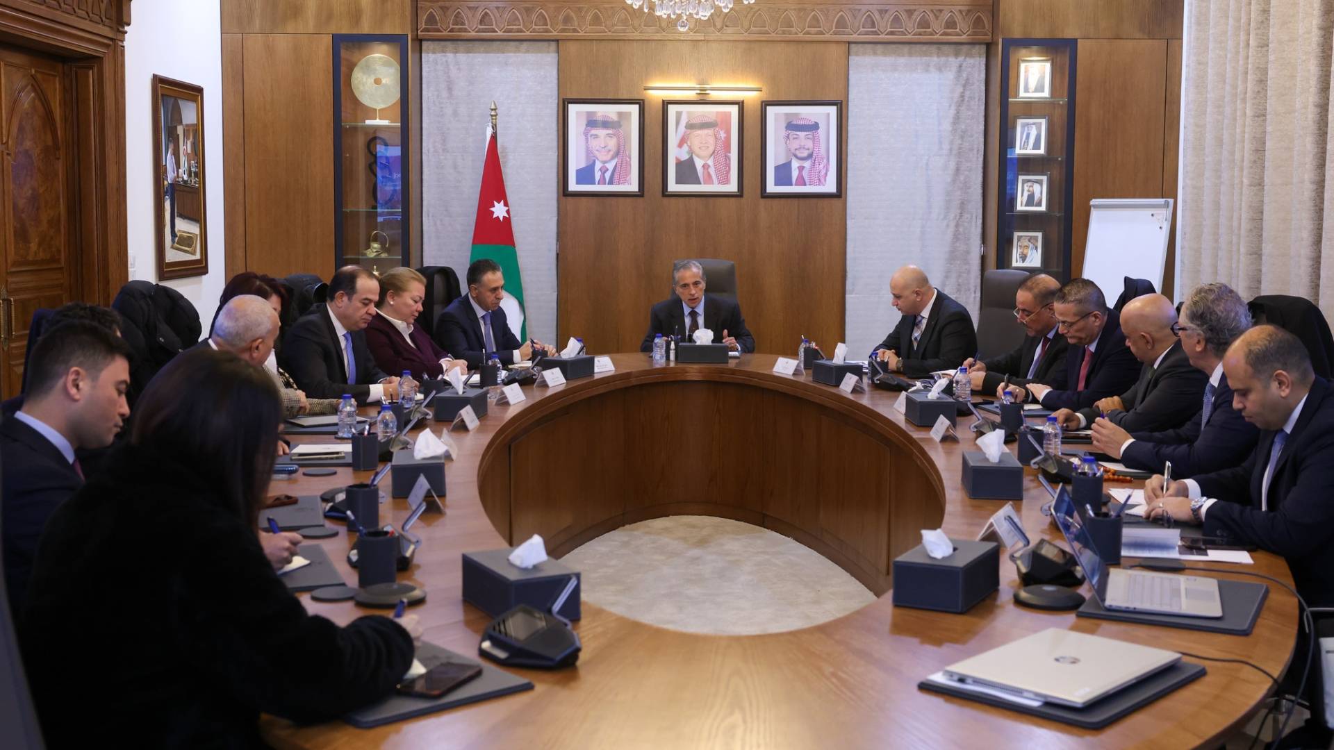 مجلس الاستثمار يعقد اجتماعا برئاسة رئيس الوزراء جعفر حسان