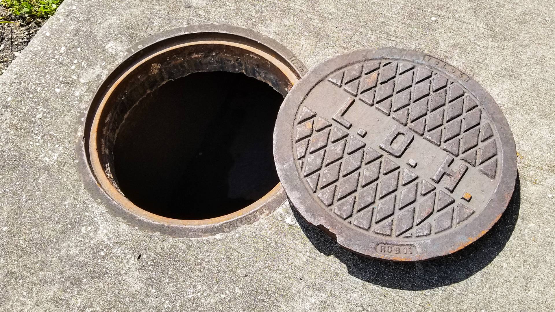 غطاء "منهل" - تعبيرية