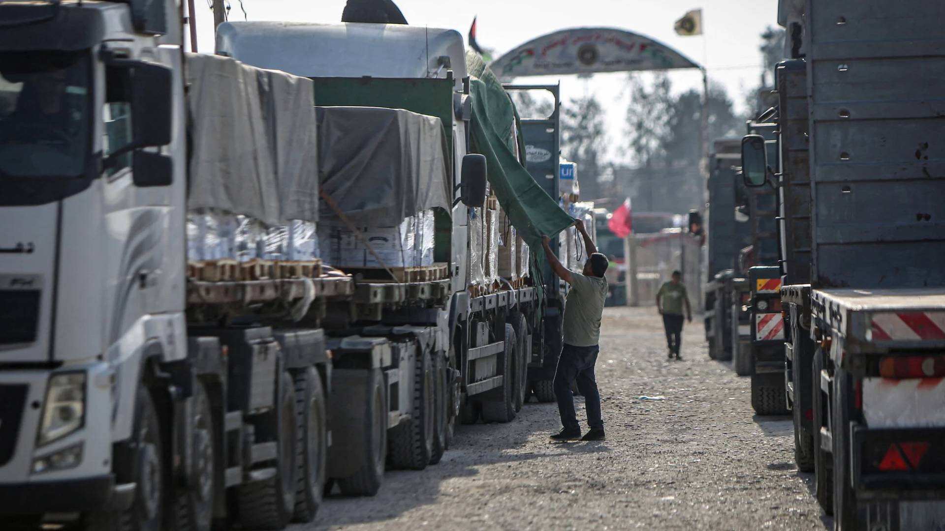 شاحنات مساعدات إلى غزة - أرشيفية