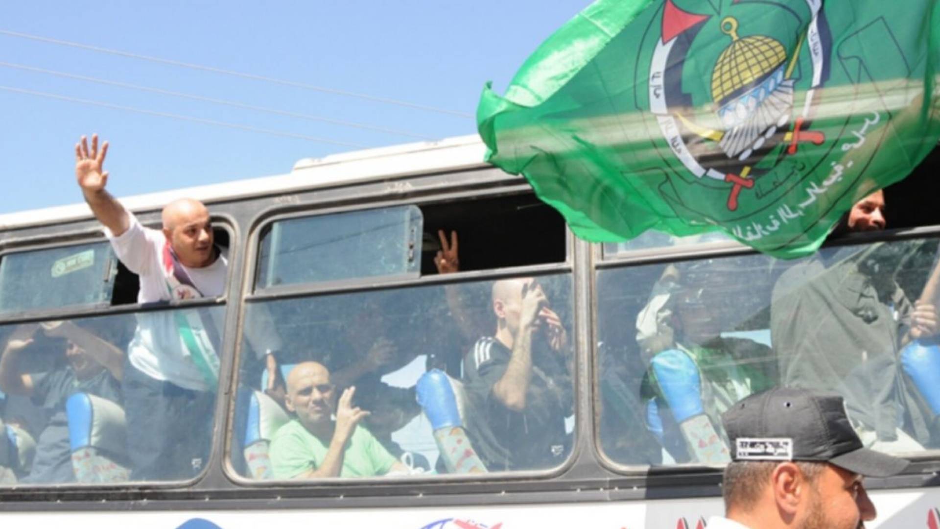 أسير فلسطيني محرر