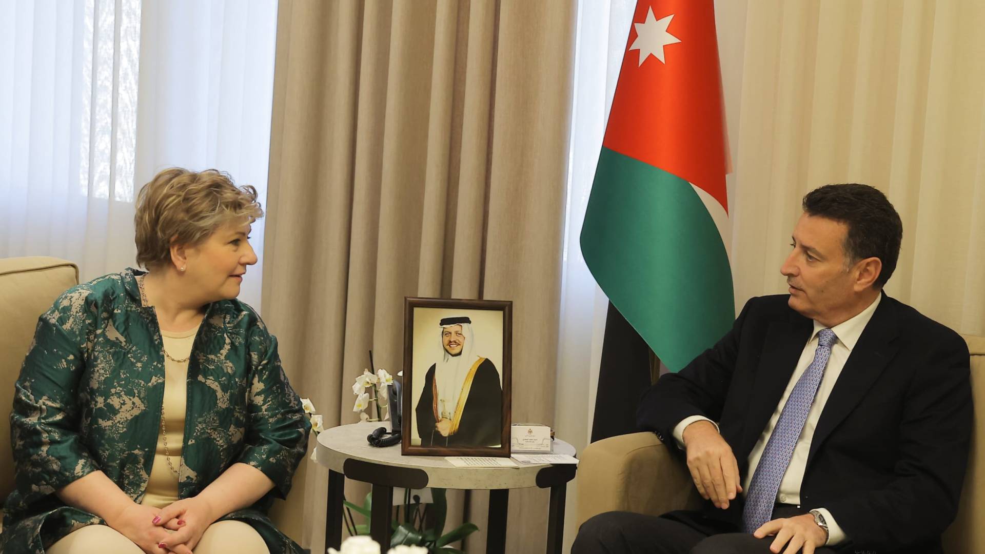 رئيس مجلس النواب أحمد الصفدي ورئيسة لجنة الشؤون الخارجية في مجلس العموم البريطاني إميلي ثورنبيري