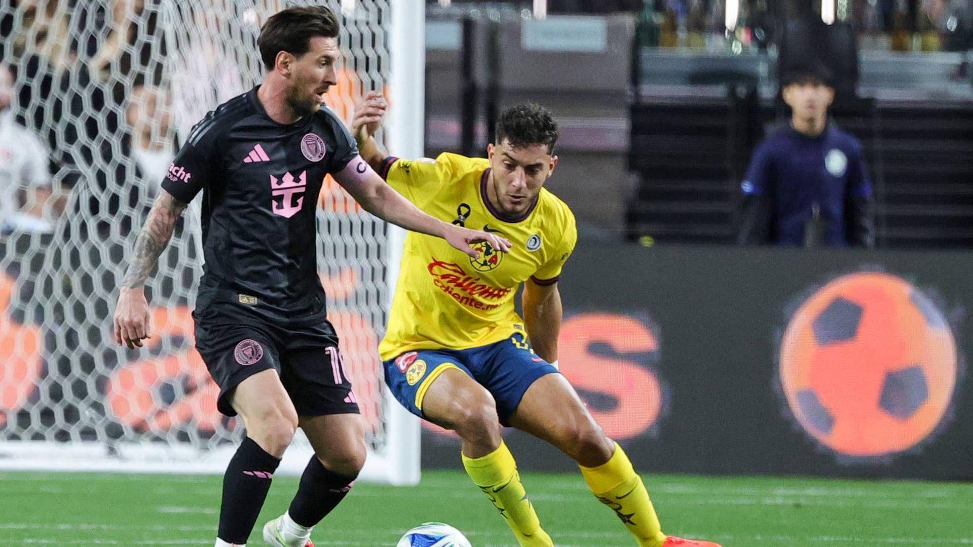 ليونيل ميسي