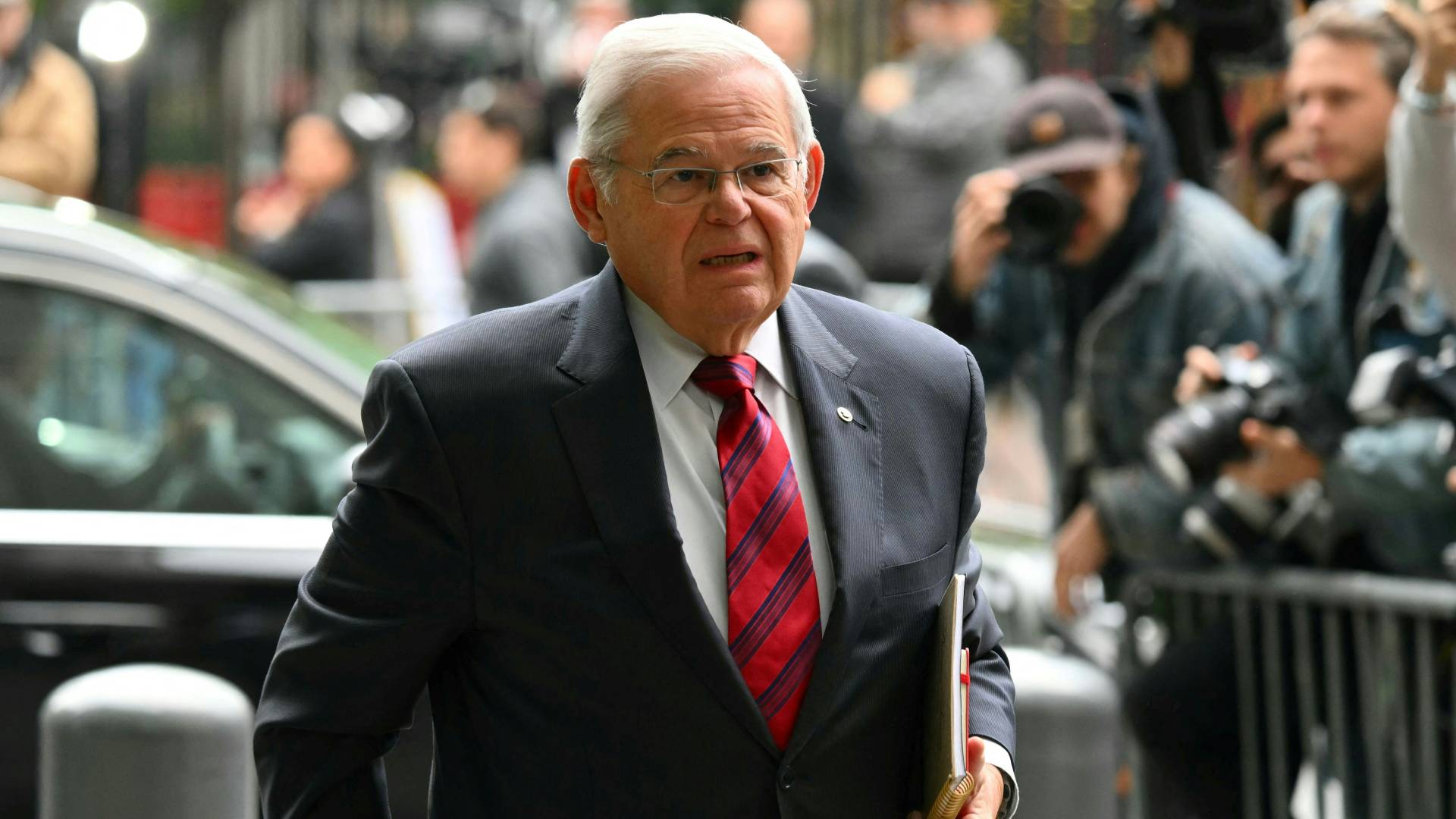 السناتور الديمقراطي السابق روبرت مينينديز