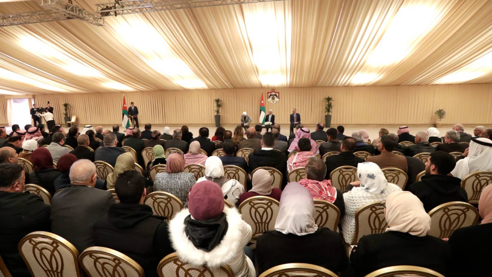 يوسف العيسوي