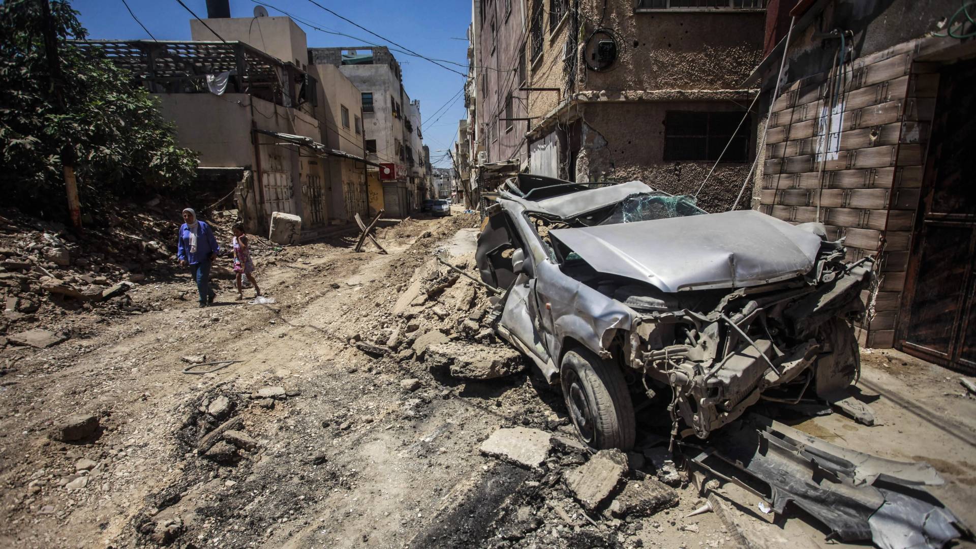 دمار جراء غارة جوية للاحتلال على جنين شمال الضفة الغربية