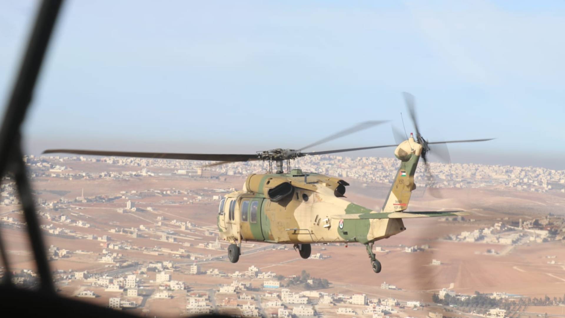 مساعدات إنسانية وإغاثية لقطاع غزة