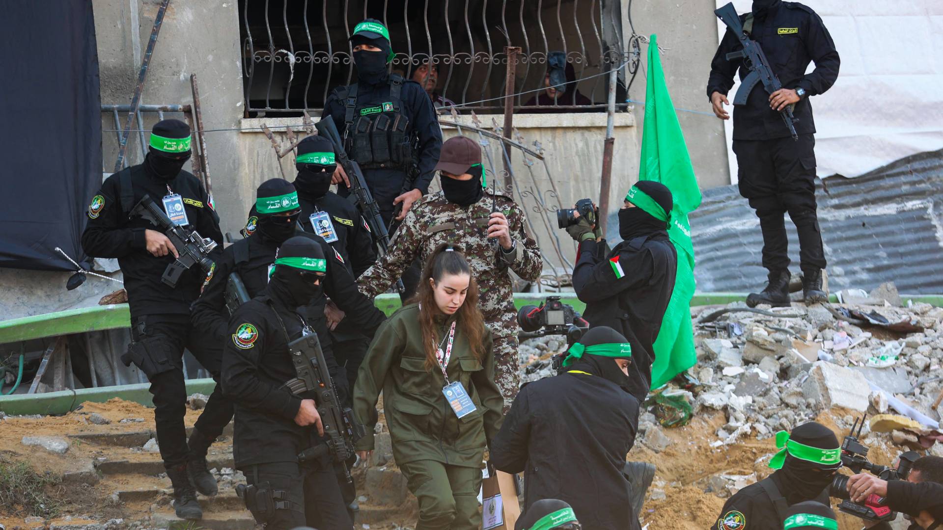 إطلاق سراح أسرى