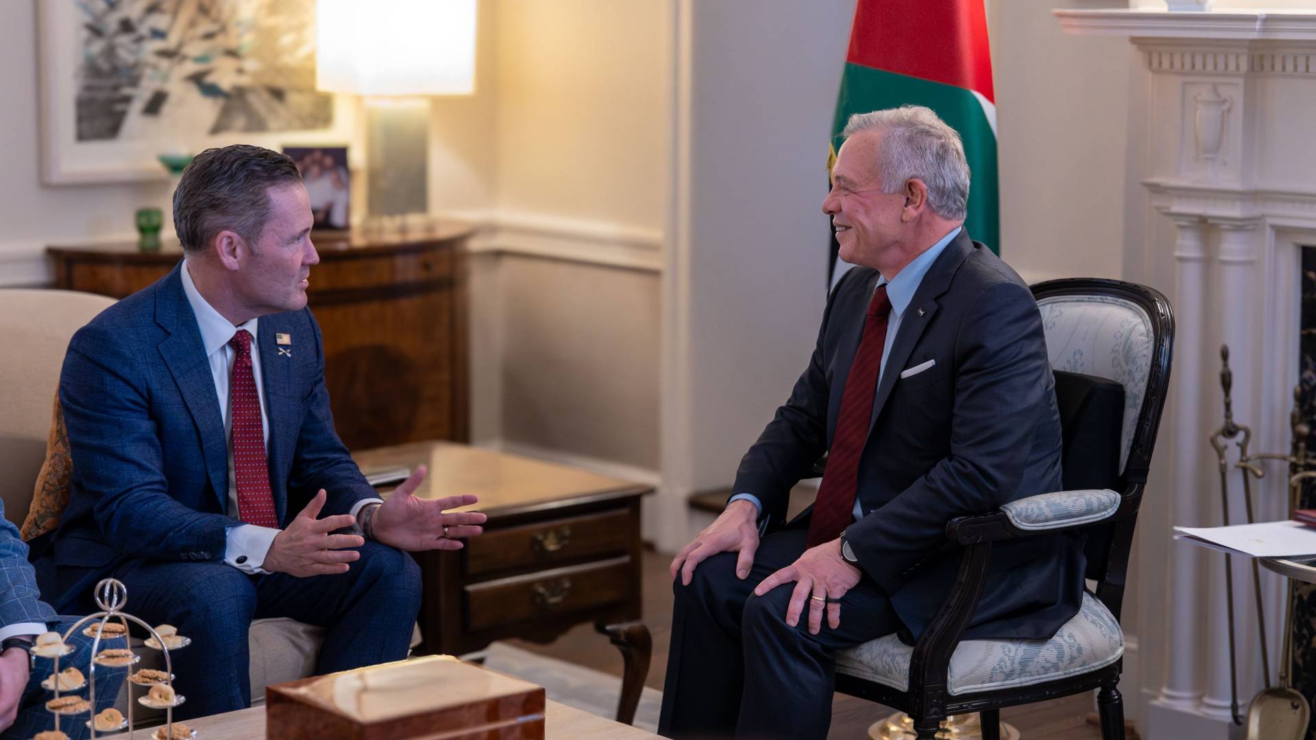 الملك يلتقي بحضور ولي العهد مستشار الأمن القومي الأمريكي في واشنطن