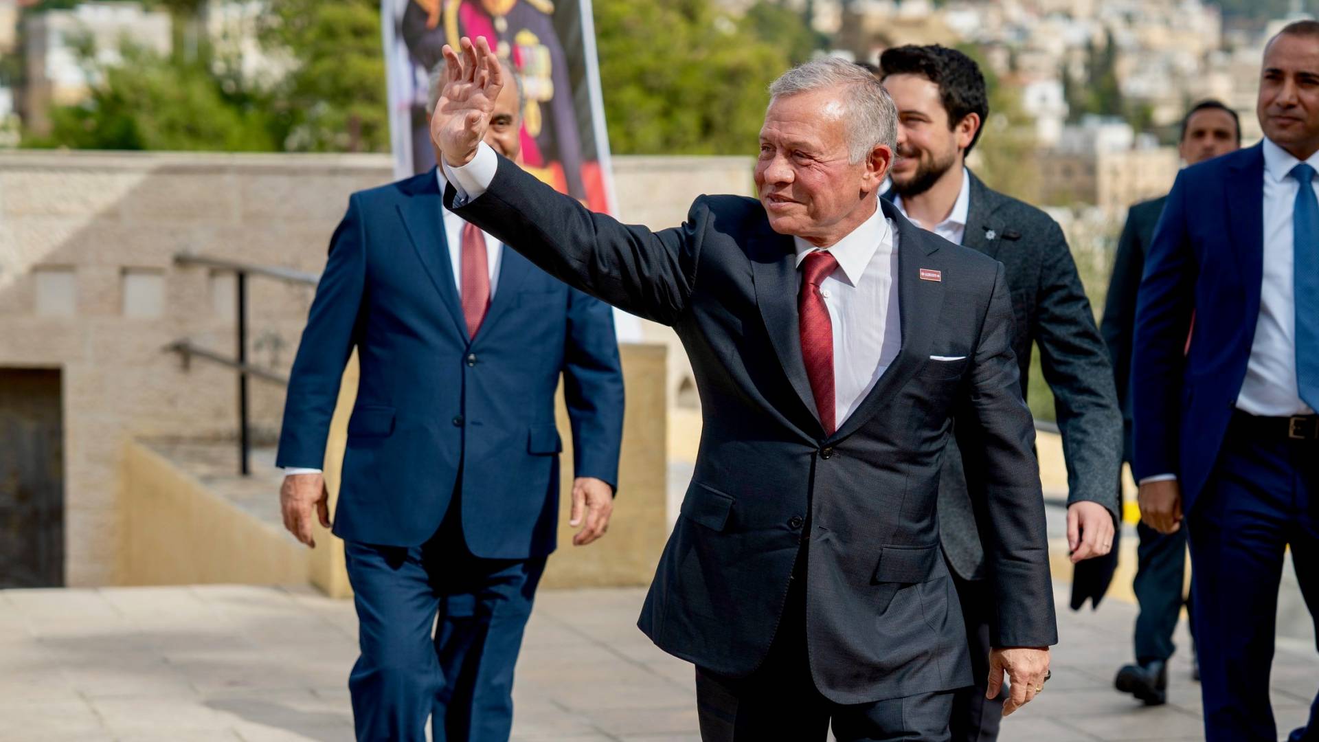 الملك عبدالله الثاني وولي العهد الأمير الحسين