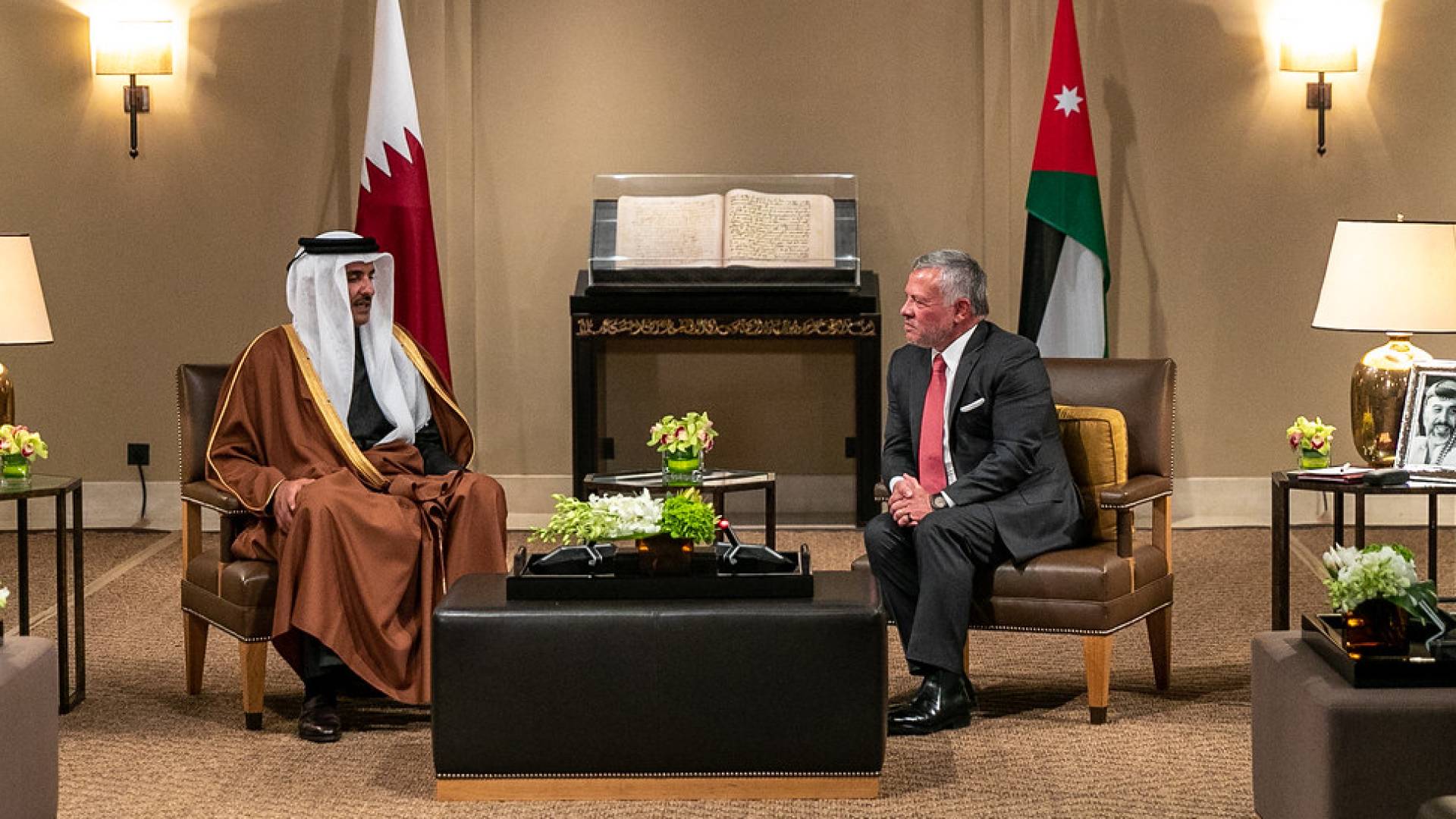 جلالة الملك عبدالله الثاني وصاحب السمو الشيخ تميم بن حمد آل ثاني أمير دولة قطر