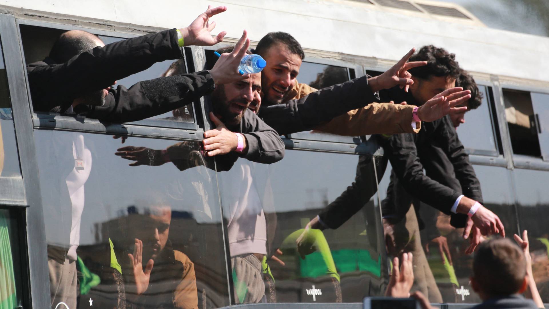 أسرى محررين من سجون الاحتلال