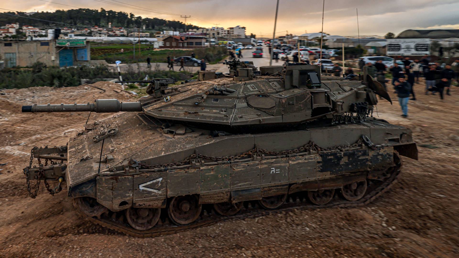 دبابات للحتلال تقتحم جنين