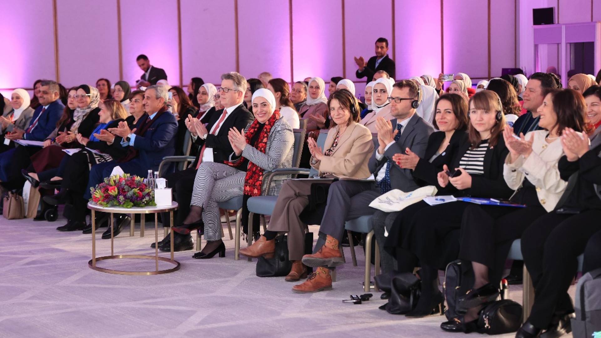 بني مصطفى ترعى إفتتاح "مؤتمر النساء اليوم والرعاية الآن" لمؤسسة صداقة