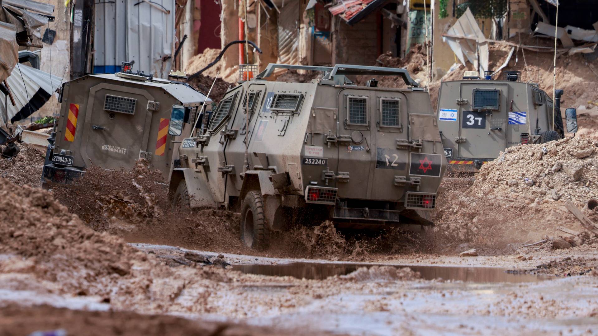 آليات الاحتلال في الضفة الغربية