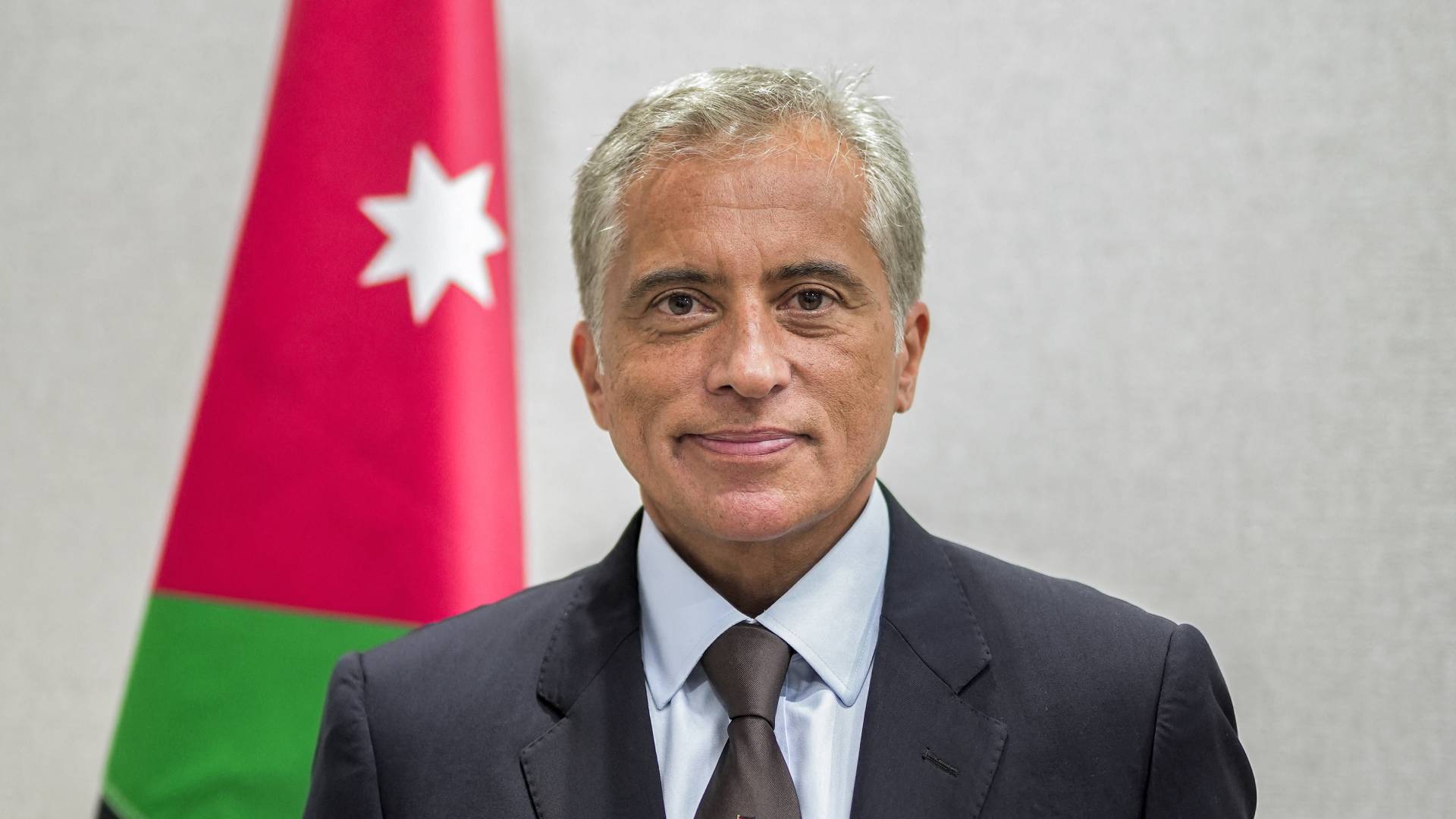 رئيس الوزراء جعفر حسان