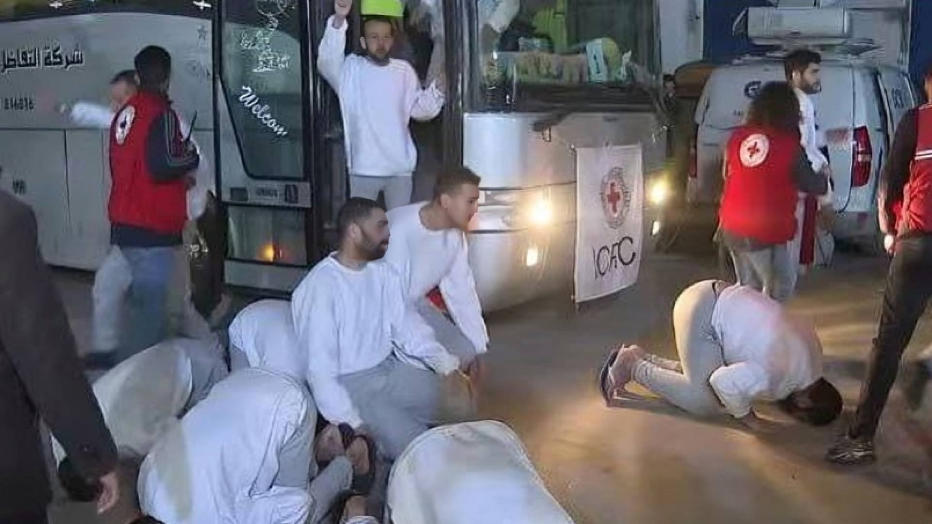 أسرى محررين من سجون الاحتلال