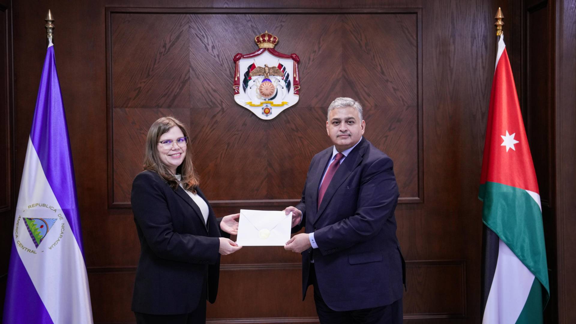 السفير ماجد القطارنة