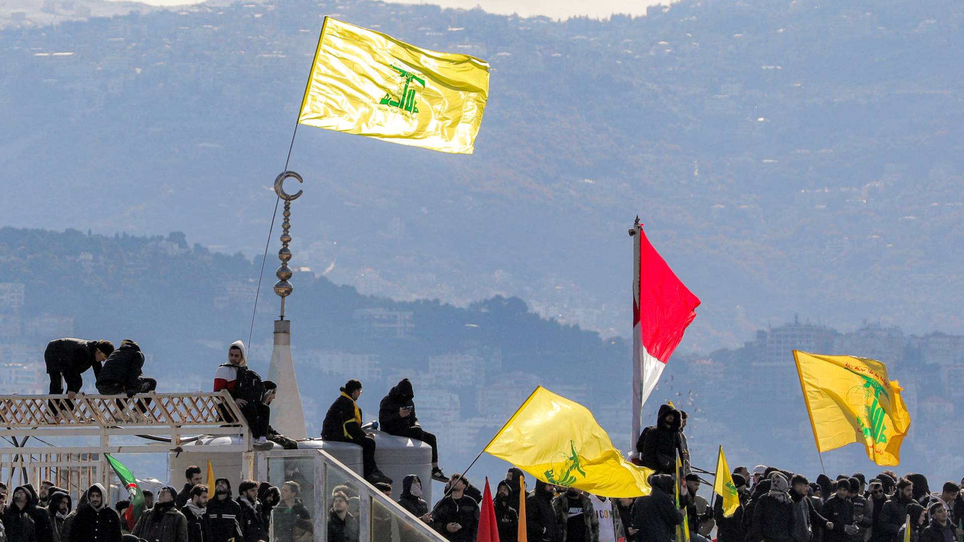 علم حزب الله في لبنان