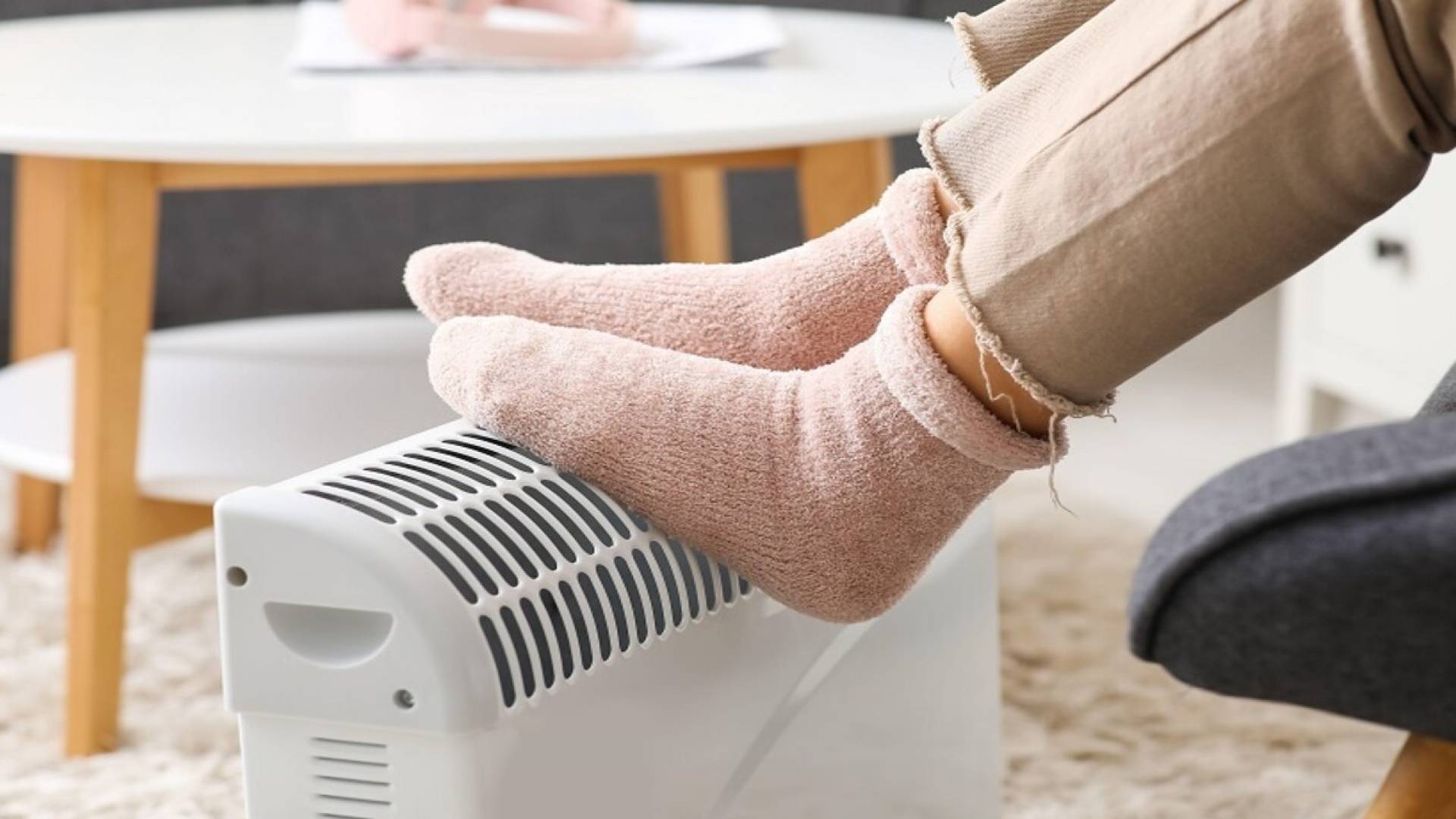 برودة القدمين