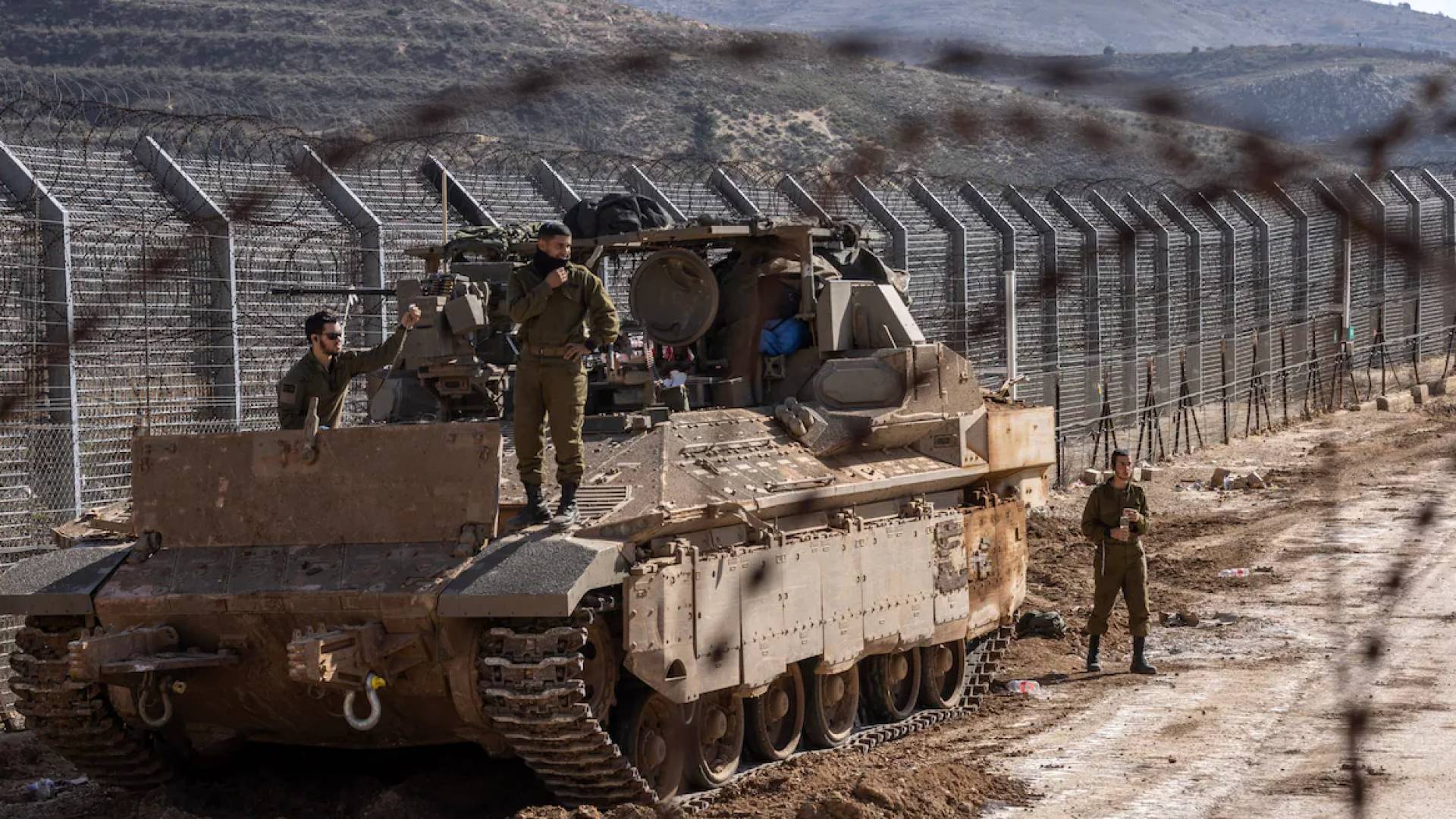 دبابة تابعة لجيش الاحتلال على الحدود السورية