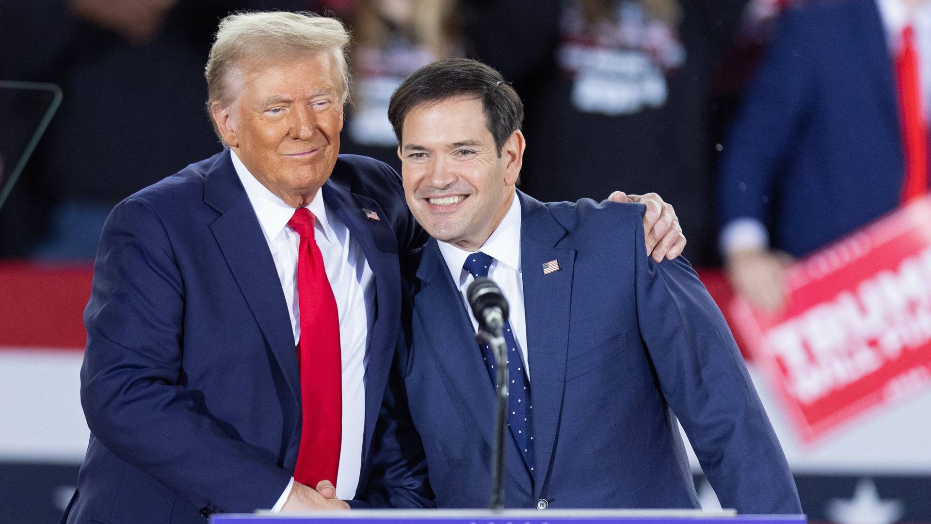 وزير الخارجية الأمريكي ماركو روبيو والرئيس الأمريكي دونالد ترمب