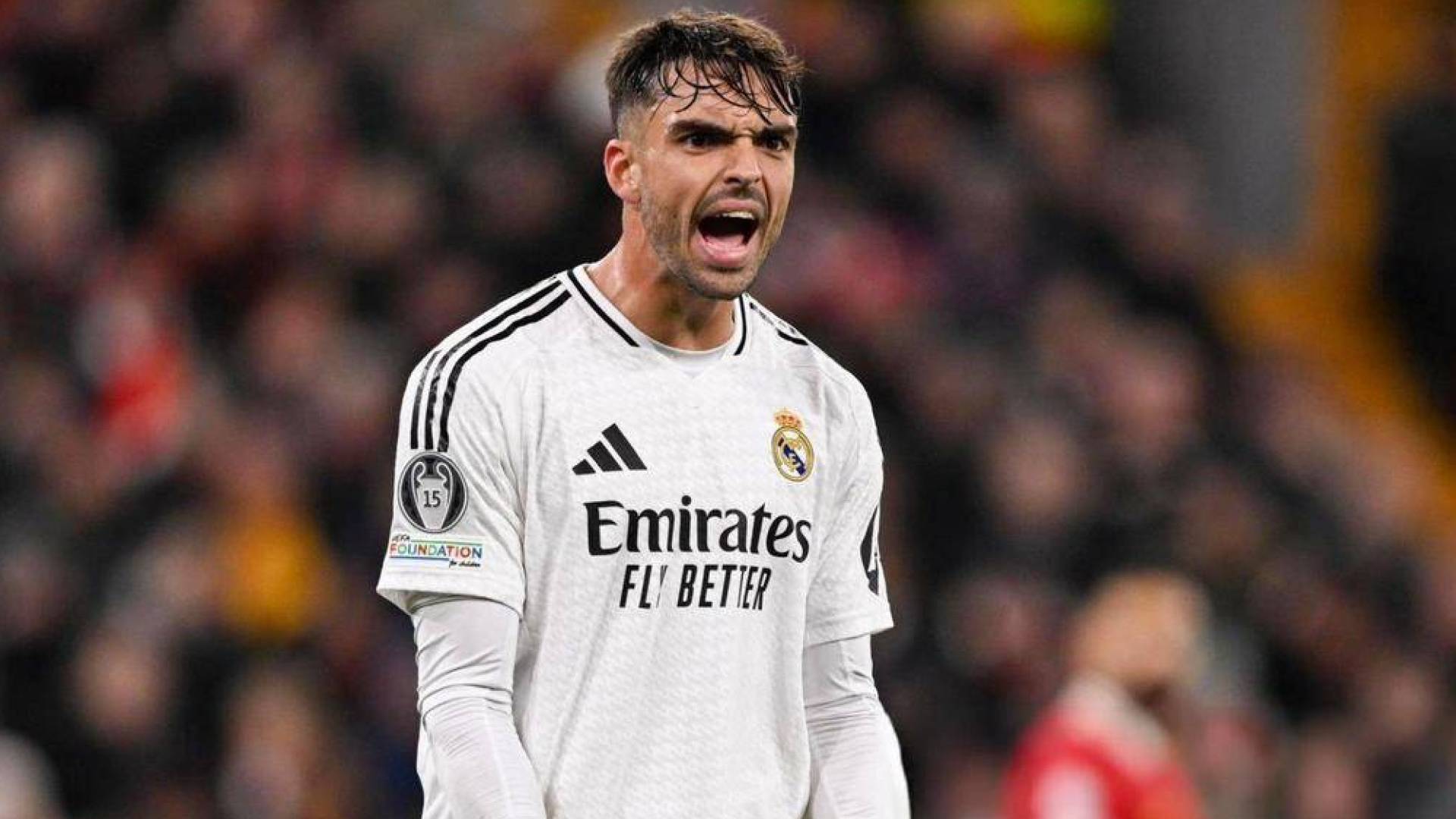 المدافع الإسباني الشاب راؤول أسينسيو