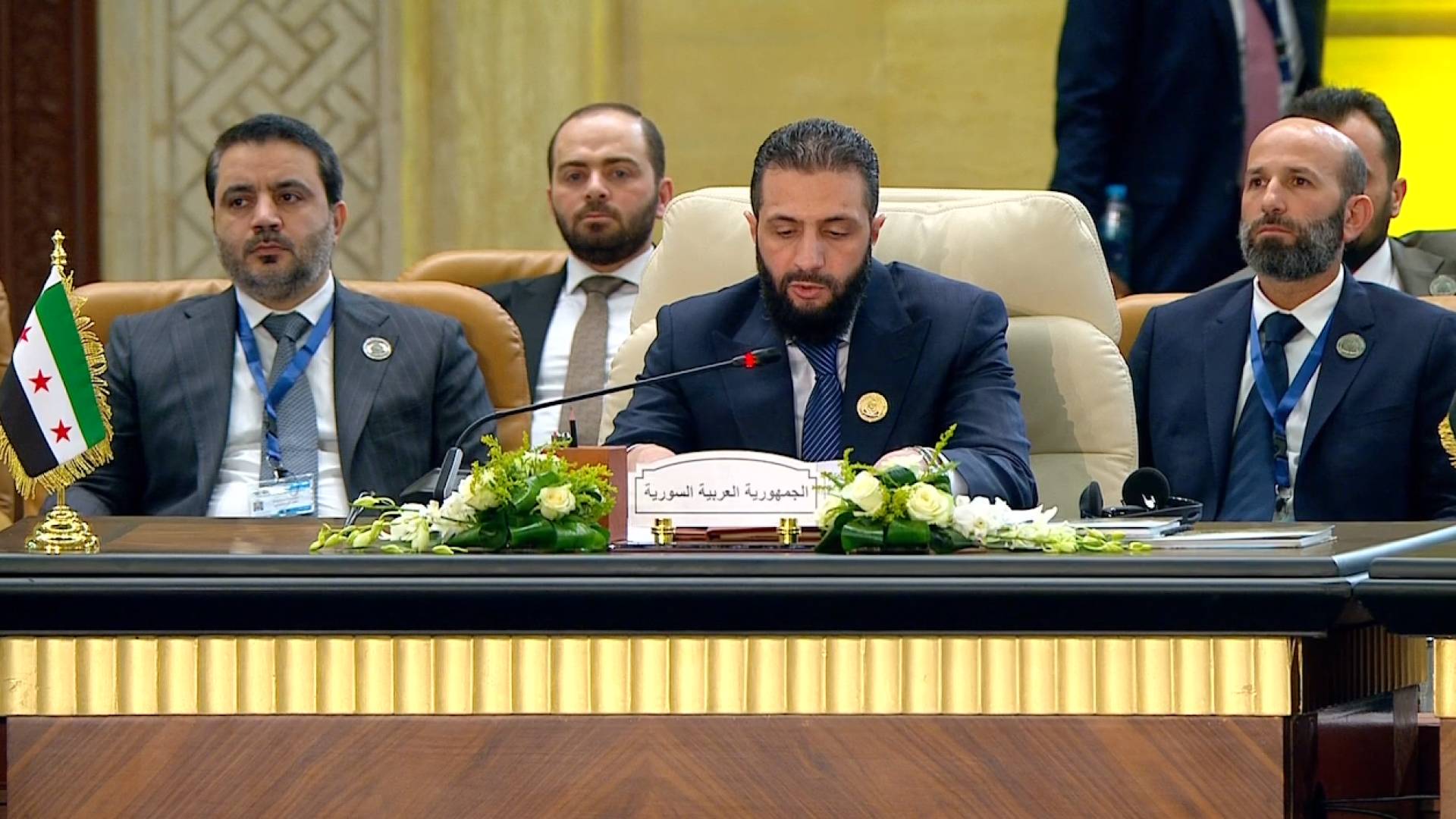 الرئيس السوري أحمد الشرع