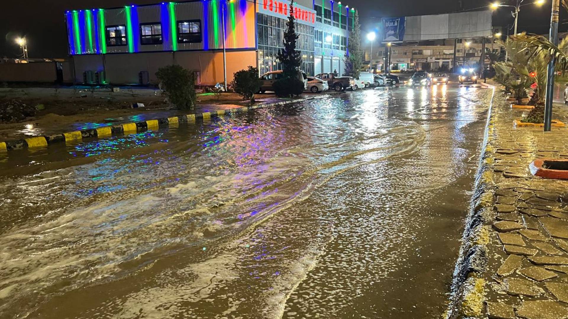 تجمعات مياه في قصبة معان