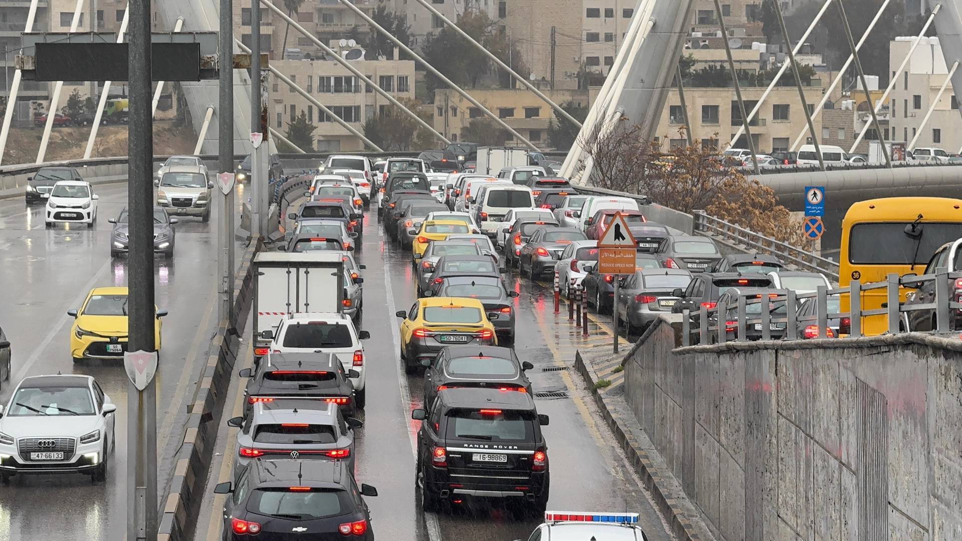 الامطار في شوارع العاصمة عمان