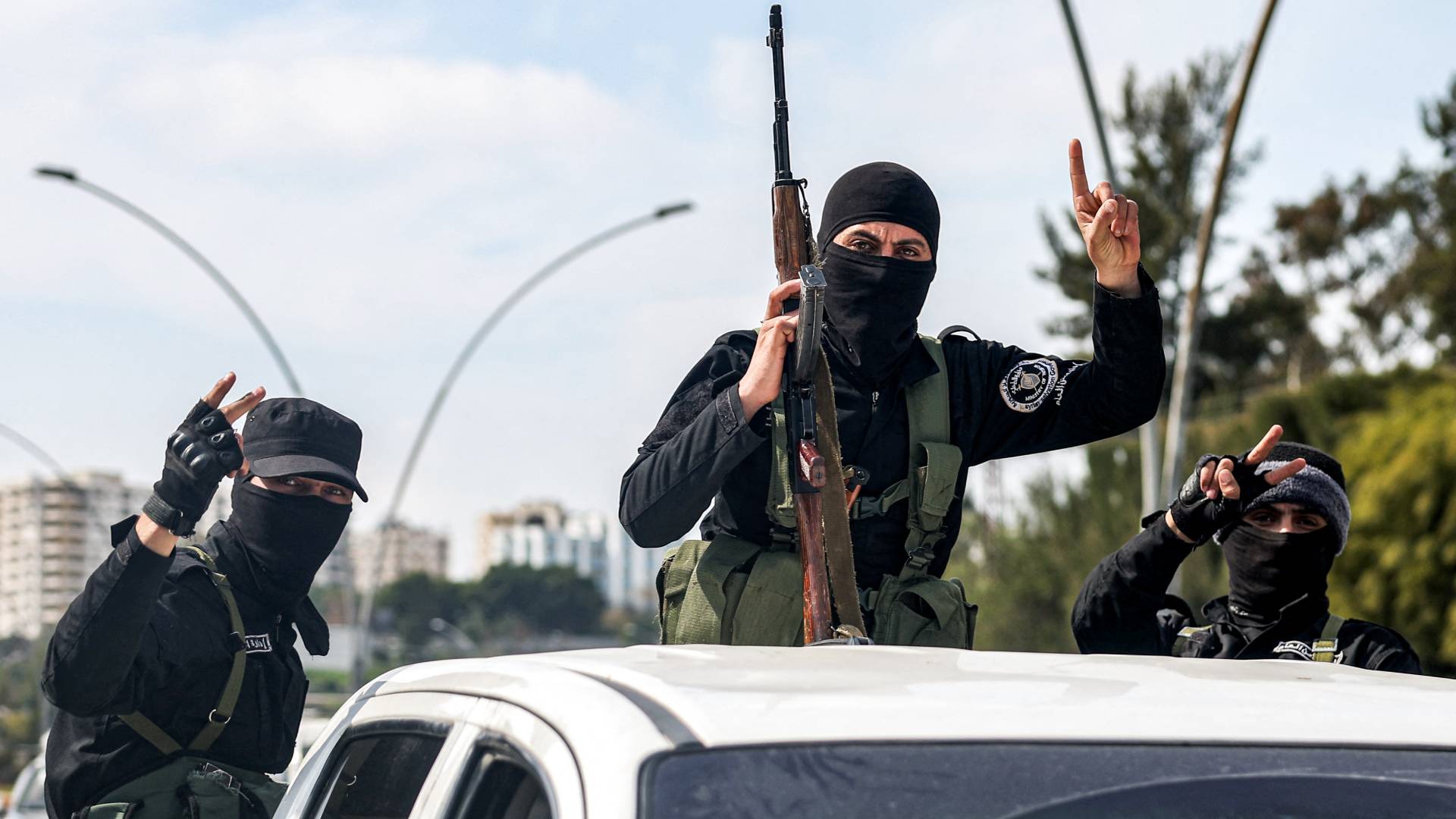 عناصر من قوات الأمن السوري