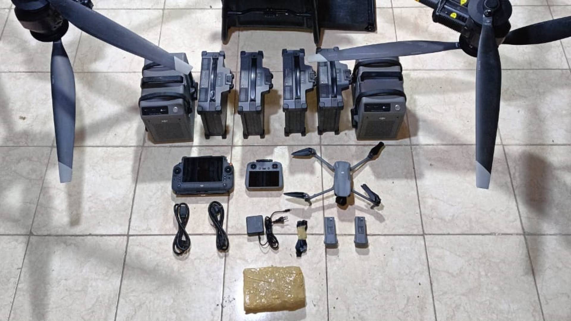 احباط محاولة تهريب مواد مخدرة بواسطة طائرة مسيرة