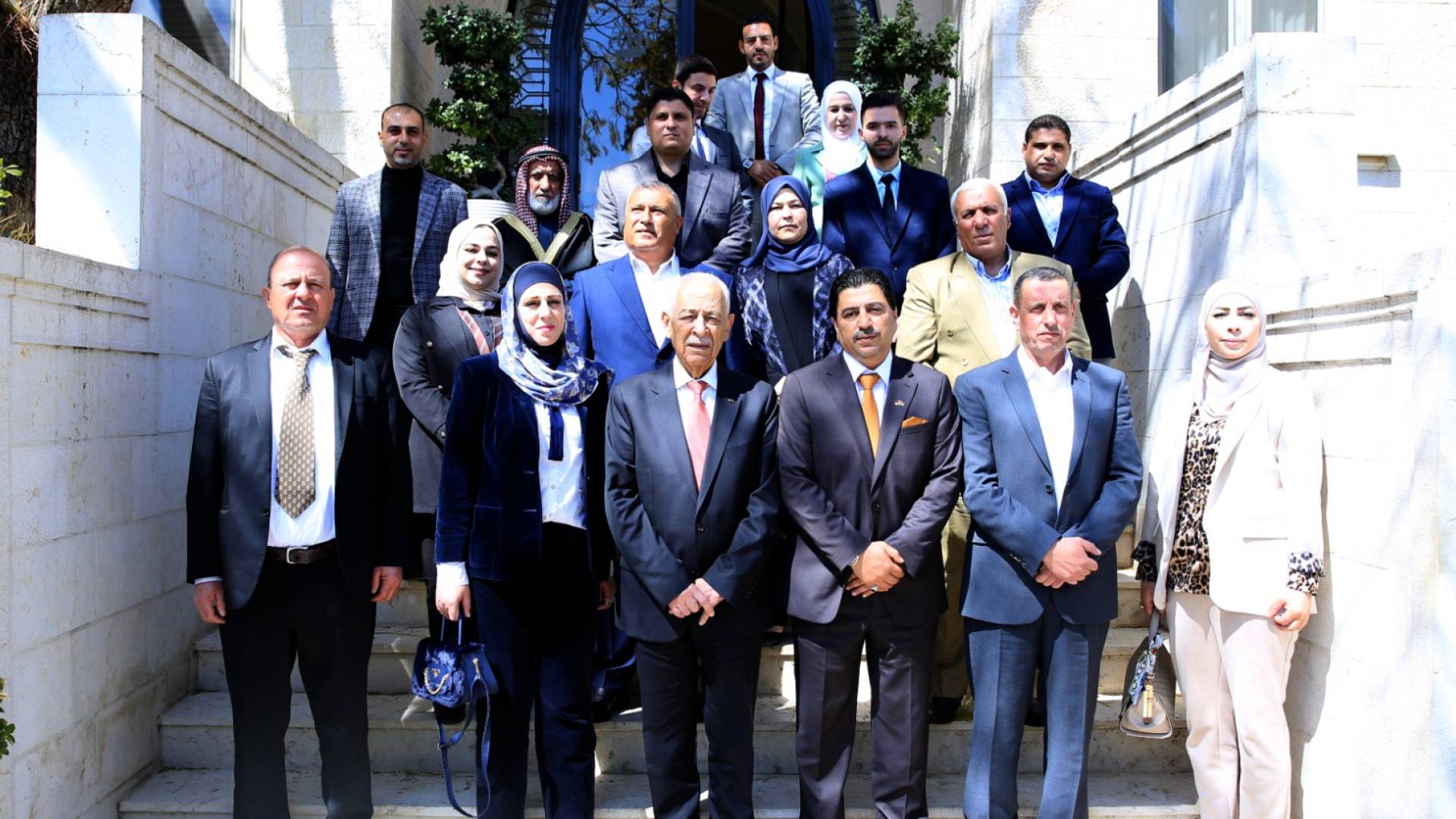 رئيس الديوان الملكي الهاشمي يوسف حسن العيسوي