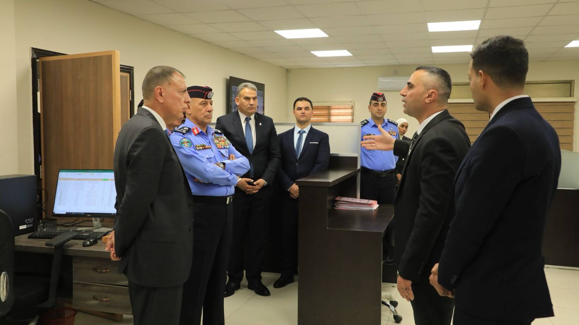 وزير الداخلية مازن الفراية