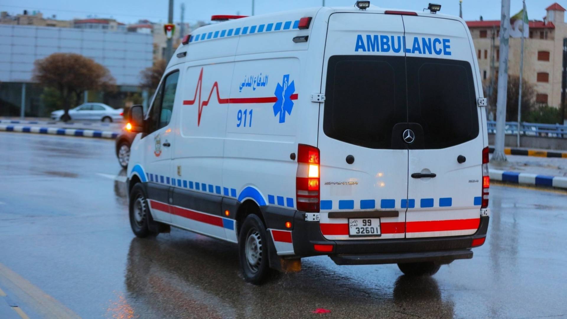سيارة اسعاف اردنية