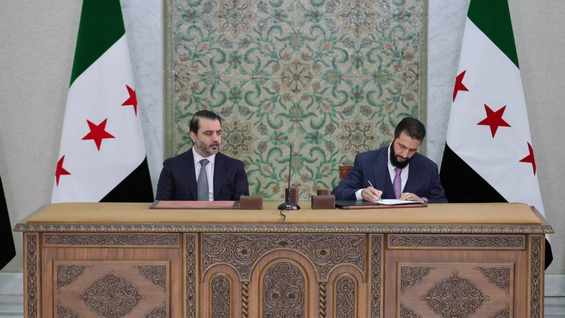 الرئيس السوري أحمد الشرع ووزير الخارجية أسعد الشيباني