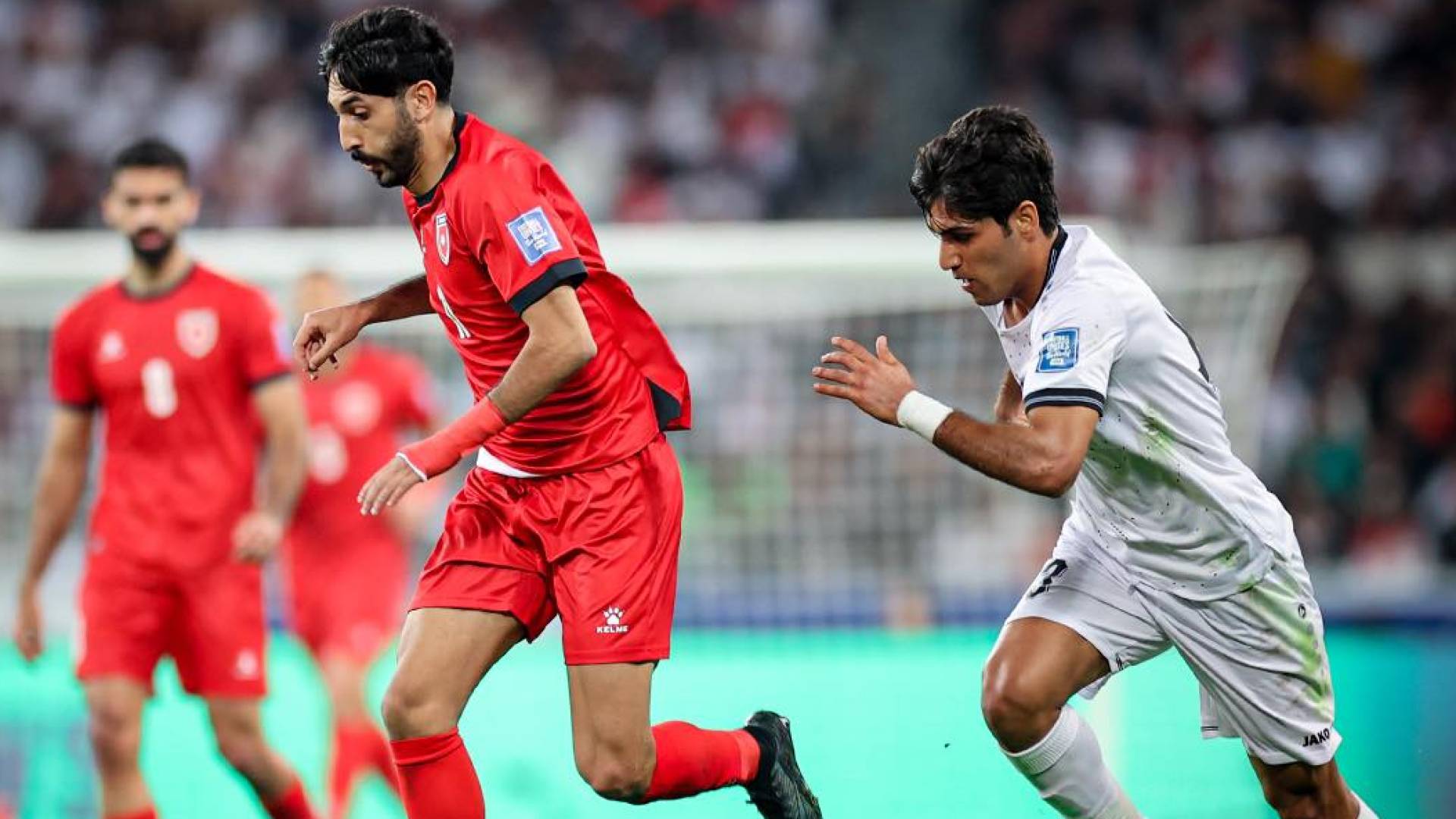 لاعب المنتخب الوطني يزن النعيمات من مباراة سابقة