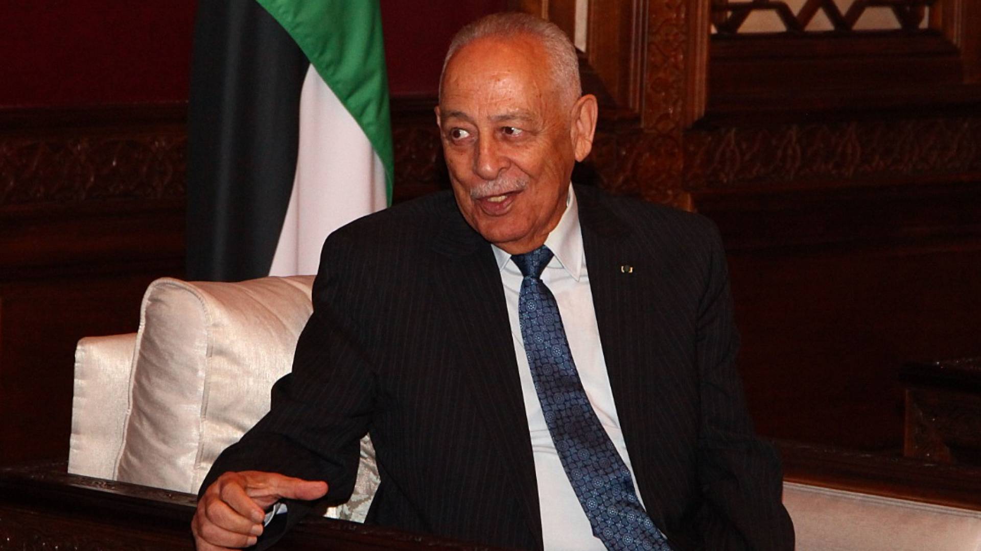 رئيس الديوان الملكي الهاشمي يوسف حسن العيسوي