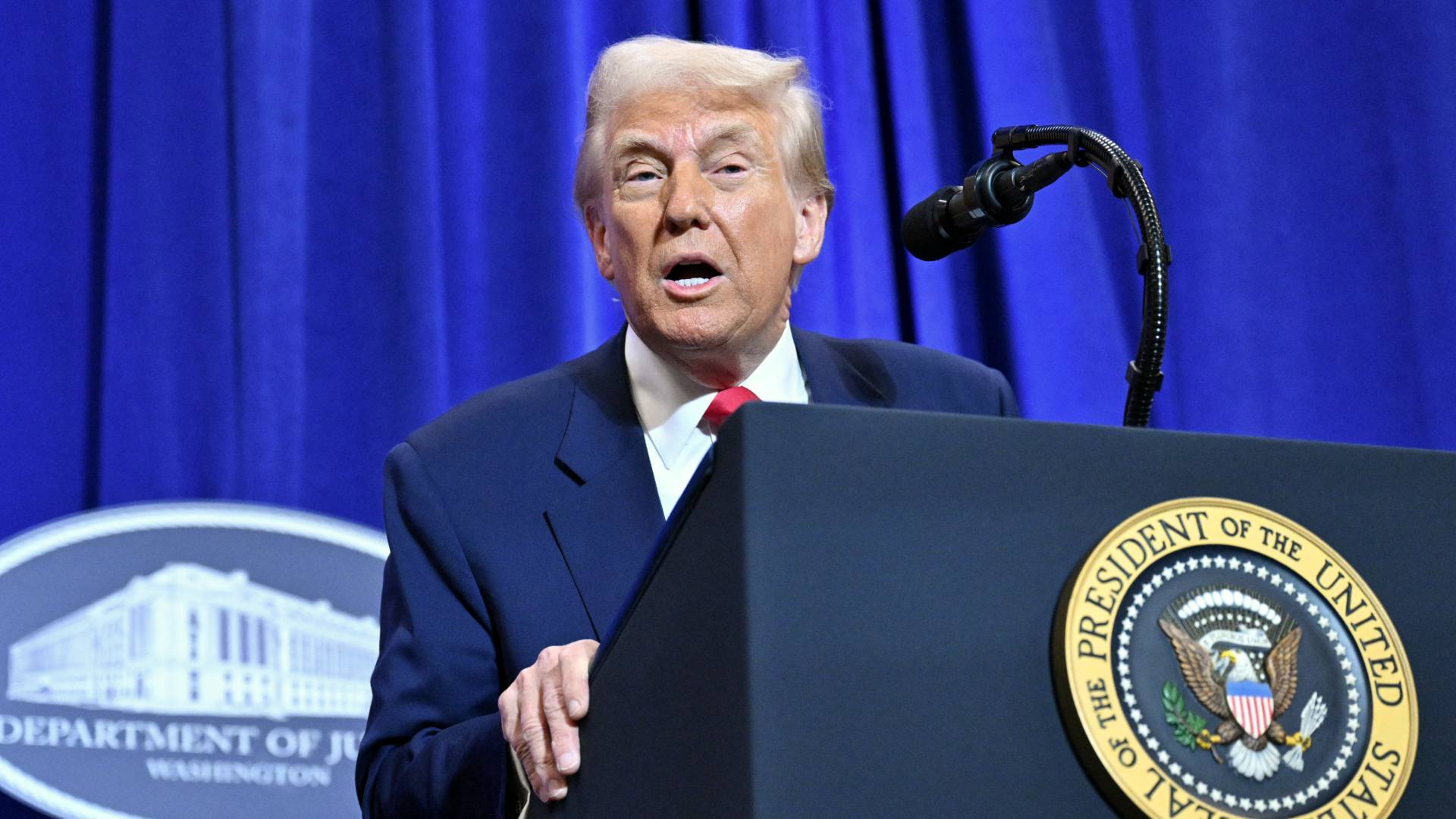 دونالد ترمب