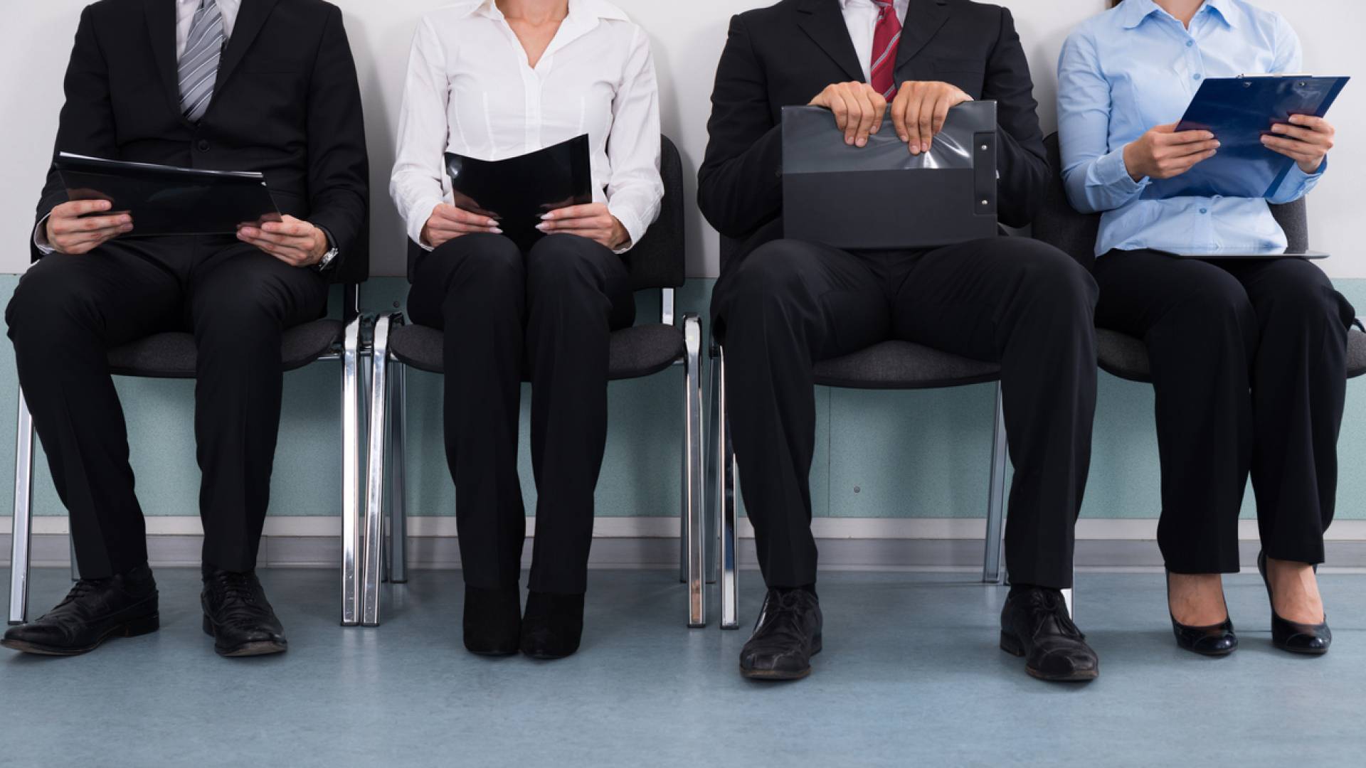 موظفون - تعبيرية